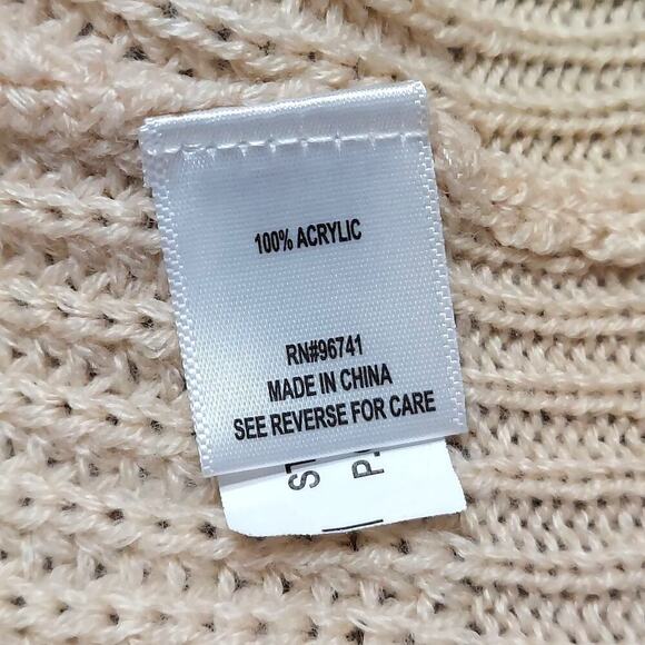 Oak & Trellis Women's Beige V-Neck Oversized Cropped Knit Sweater - Picture 5 of 7